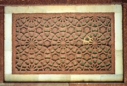 Agra;-Agra-Fort;-Architecture;-Carved-panel;-Circles;-Geometric-pattern;-India;-Islamic-geometry;-Kaleidos;-Kaleidos-images;-La-parole-à-limage;-Lal-Qila;-Marble;-Mughal;-Red-sandstone;-Rosettes;-Sculpture;-Stars;-Stories-Pictures;-Tarek-Charara;-UNESCO;-Uttar-Pradesh;-World-Heritage